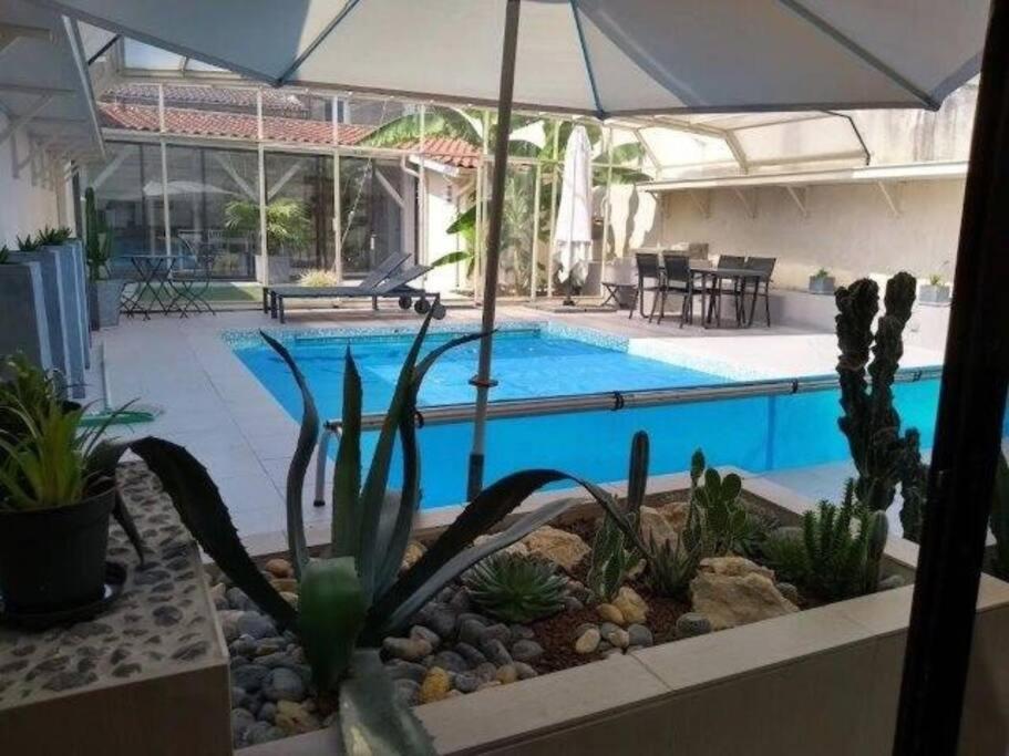 Le Clos Des Amoureux Villa Valence-sur-Baise Luaran gambar