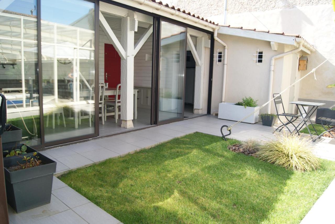 Le Clos Des Amoureux Villa Valence-sur-Baise Luaran gambar